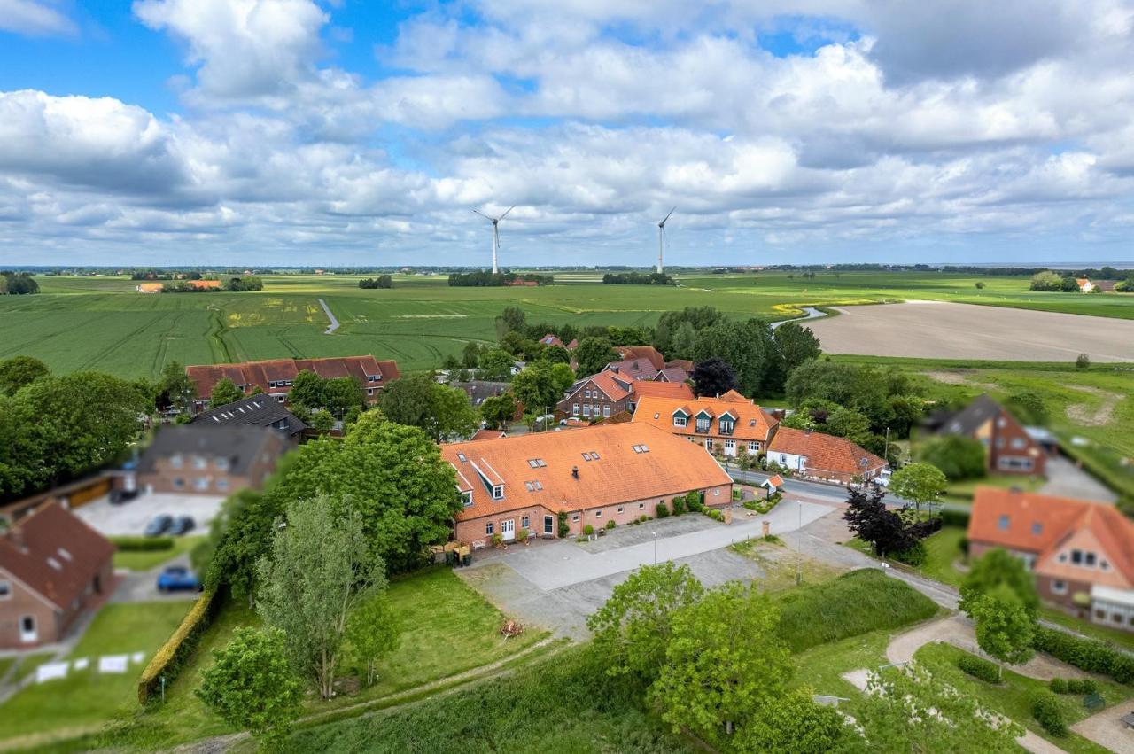 Gulfhof Butendiek - Ferienapartments Нойхарлингерзийл Екстериор снимка